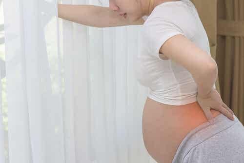 Kobieta. Fibromialgia w ciąży.