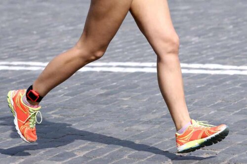 Kalzium für Sportler - Bild von Beinen beim Laufen