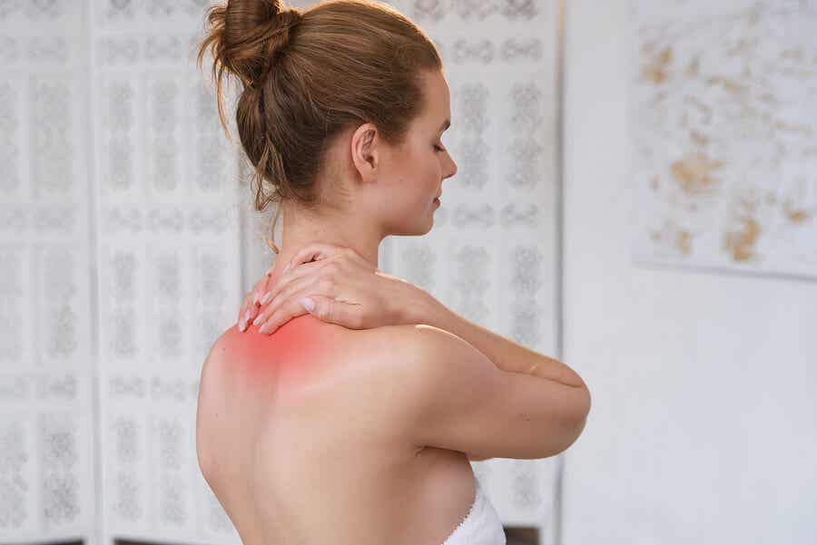 A woman with neck pain.