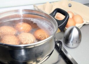 How to Pasteurize Eggs at Home