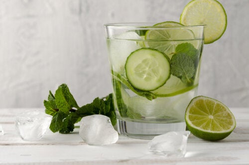 The Benefits of Consuming Cucumber Water