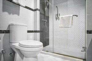 How to Decorate Toilet Seat Covers: 4 Innovative Ideas