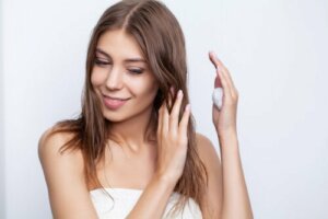 5 Moisturizing Masks for Burnt Hair