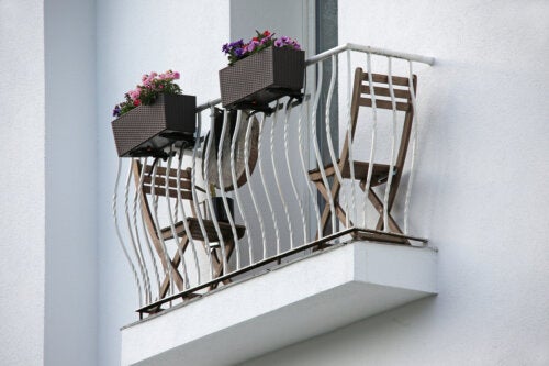 Small Balconies: How to Decorate Them and Get the Most Out of Them