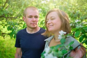 Why Do Some Men Date Older Women?