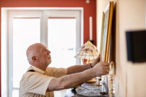 10 Objects That Attract Bad Energy According to Feng Shui