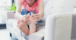 7 Natural Remedies to Treat Fungi