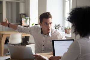 The Characteristics of a Close-minded Person and How to Deal with Them