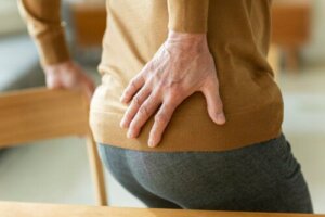 Sacroiliitis: Causes, Symptoms and Treatment