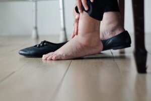 17 Causes of Swelling in Hands and Feet and How to Treat It