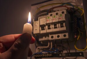 8 Things You Shouldn't Do During a Power Outage