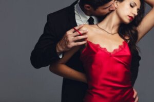 5 Advantages and Disadvantages of Casual Sex: Should You Do It?