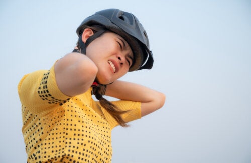 How to Avoid Neck Pain When Riding a Bicycle