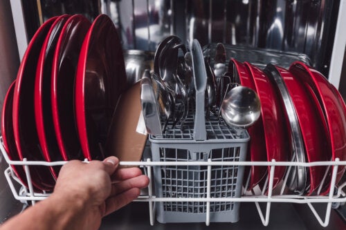 15 Things You Shouldn't Put in the Dishwasher