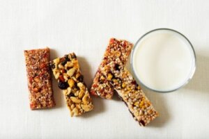 7 Protein Snacks to Increase Muscle Mass