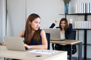 Procrustean Syndrome: Hating People Who Stand Out