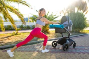 Tips and Guidance for Exercising While Breastfeeding