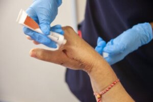 Most Commonly Used Types of Healing Creams and Ointments