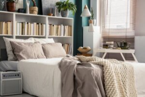 10 Storage Solutions for Small Rooms