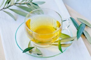 4 Natural Infusions to Lower High Blood Pressure