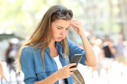 What is Digital Amnesia and How Can You Prevent It?