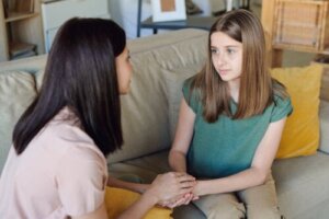 10 Tips to Promote Active Listening in Your Children