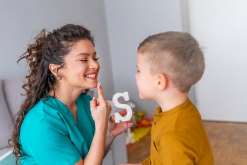 Echolalia: Types, Causes and Treatments