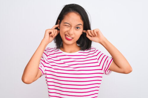 Clogged or Blocked Ears: 12 Possible Causes and Their Treatment
