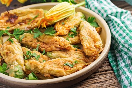 Zucchini Flowers: Properties and How to Prepare Them