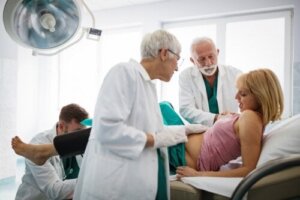 6 Types of Childbirth and Their Characteristics