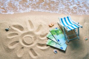 9 Tips to Take Care of Your Finances During Vacation Time