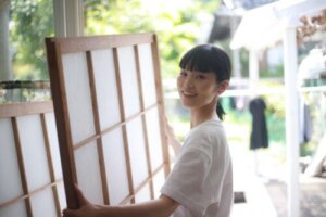 How to Use Rice Paper for Decoration