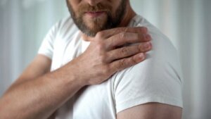 Calcification of the Shoulder: Symptoms and Causes