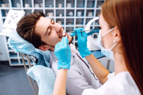 Dental Apicoectomy: What Is It and What Are Its Benefits?