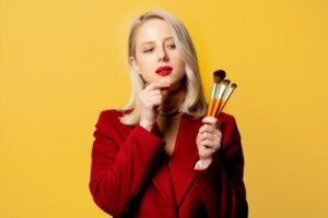 20 Types of Makeup Brushes