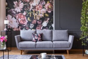 How to Integrate Vintage Wallpaper into Your Home Decoration