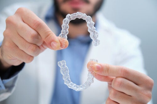 Dental Retainers: Types and Benefits