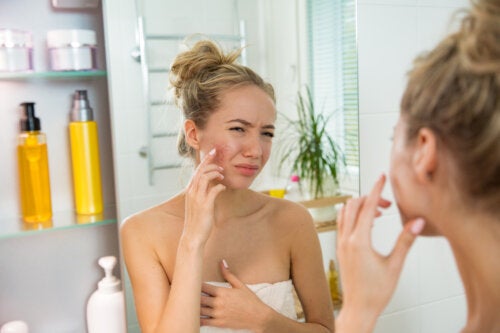 Flooded Skin: Dermatitis Due to Excessive Cosmetics