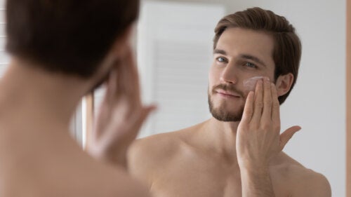 Makeup for Men: Steps and Tips to Enhance Natural Attractiveness