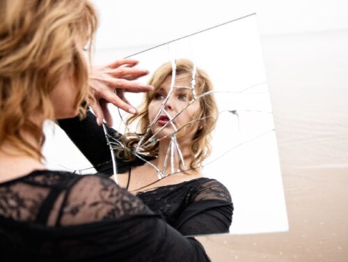 Dorian Gray Syndrome: What Causes this Dysmorphia?