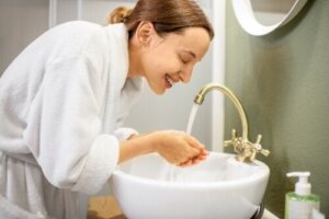 Do You Know How to Remove Sunscreen from Your Skin Correctly?