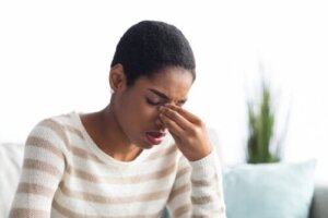 Chronic Sinusitis: Symptoms, Causes, Diagnosis and Treatment