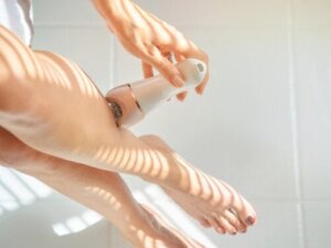 Electric Epilator: Advantages, How to Use, and Cleaning