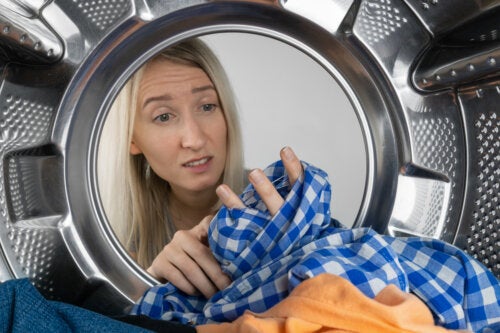 What to Do When a Washing Machine Doesn't Spin