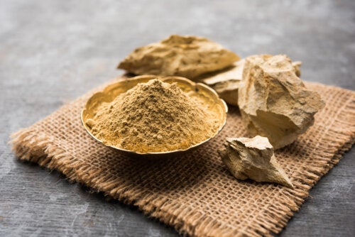 Multani Mitti: What Are its Benefits for the Skin?