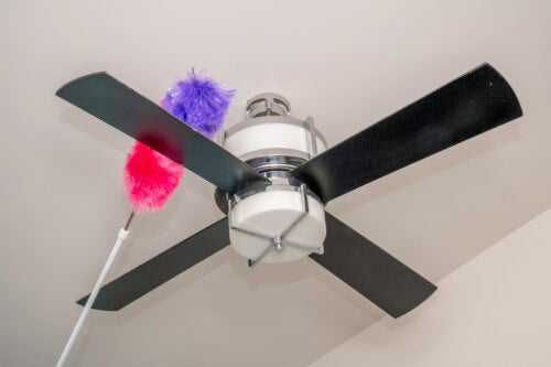4 Steps to Clean Ceiling Fans