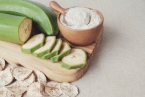 Green Banana Biomass: Benefits and How to Prepare It