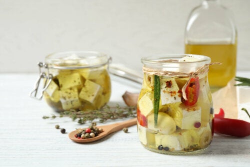 4 Tips to Keep Fresh Cheese Longer