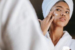 Reverse Skincare: What Is It and How's It Done?