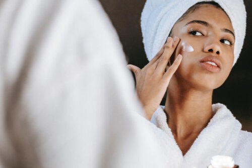 Reverse Skincare: What Is It and How’s It Done?